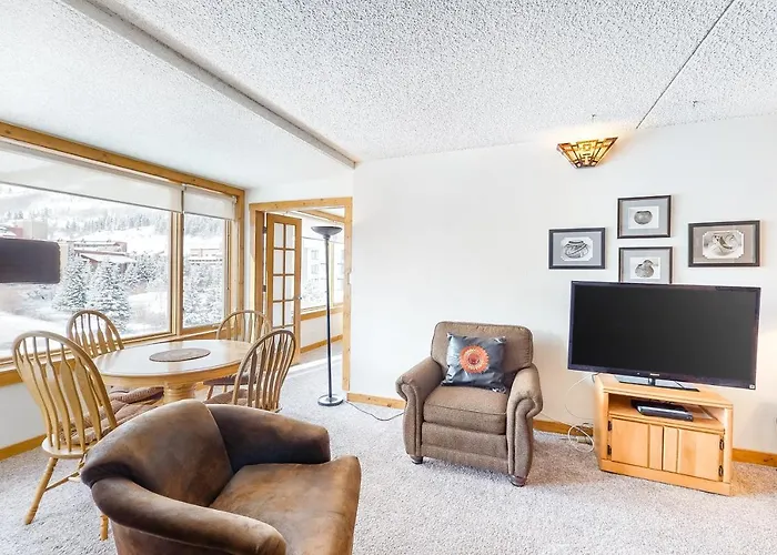 Summit House 406